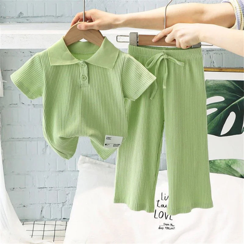 Ensemble fille polo et pantalon d’été – CLEVI Paris
