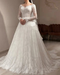 Robe de mariée trapèze en dentelle à col cœur – CLEVI Paris