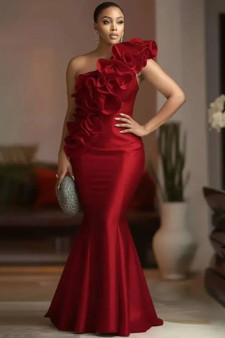Robe de soirée sirène satinée à une épaule – CLEVI Paris