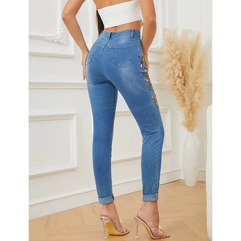 Jean Femme Taille Haute Y2K Crayon Brodé Délavé Streetwear Bleu Clair – CLEVI Paris