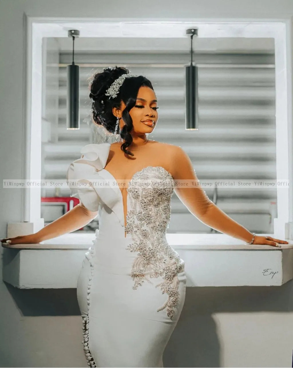 Robe de mariée sirène satinée – CLEVI Paris
