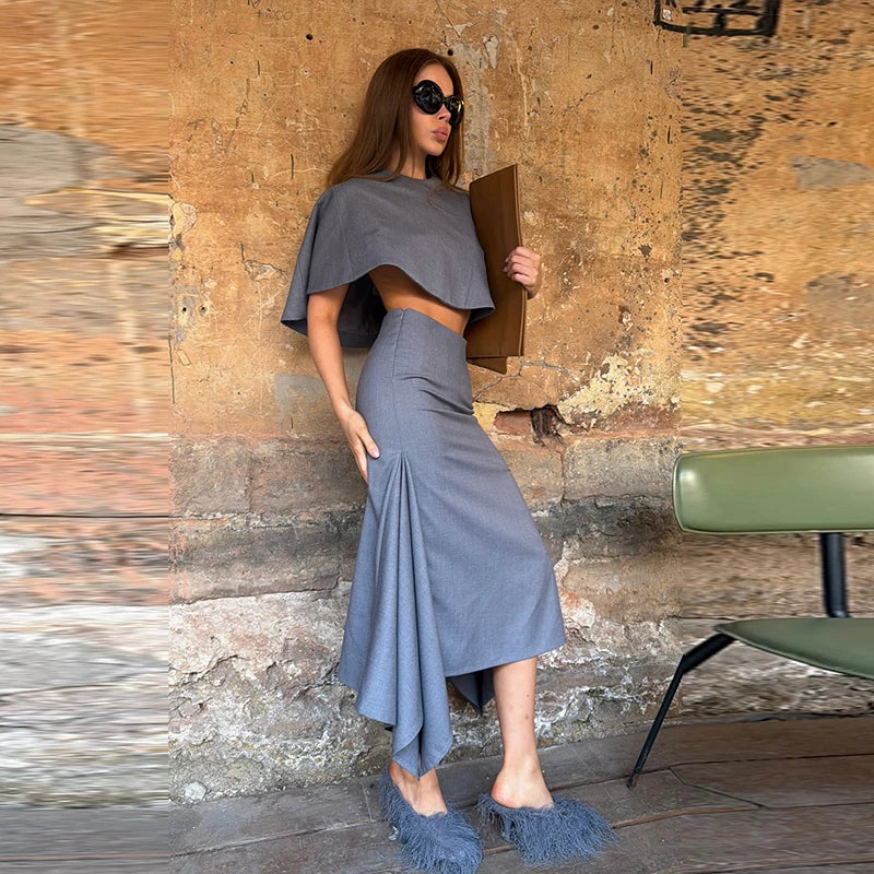 Tenue femme cape, veste ou jupe au choix – CLEVI Paris