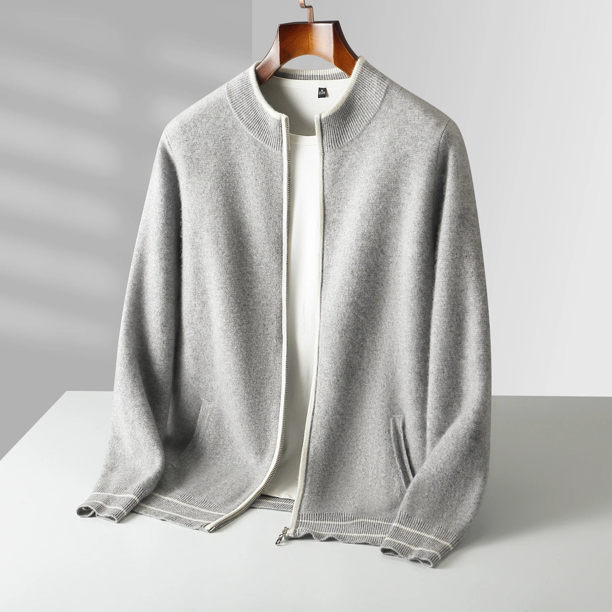 Cardigan homme en laine zippé – CLEVI Paris