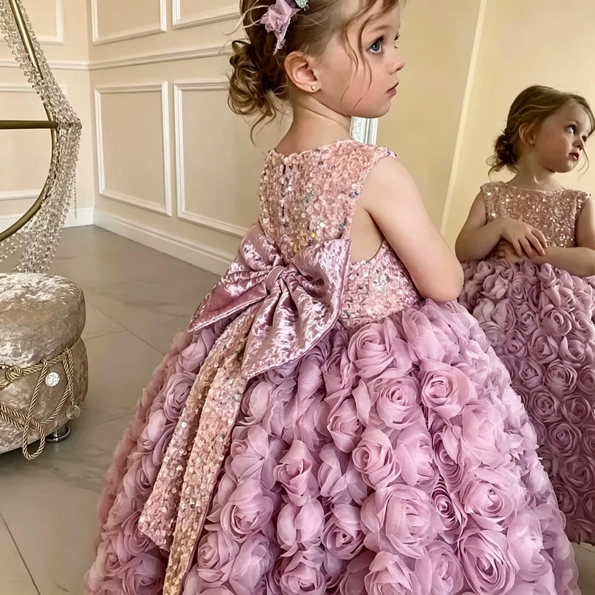 Robe de cérémonie fille à fleurs et sequins – CLEVI Paris