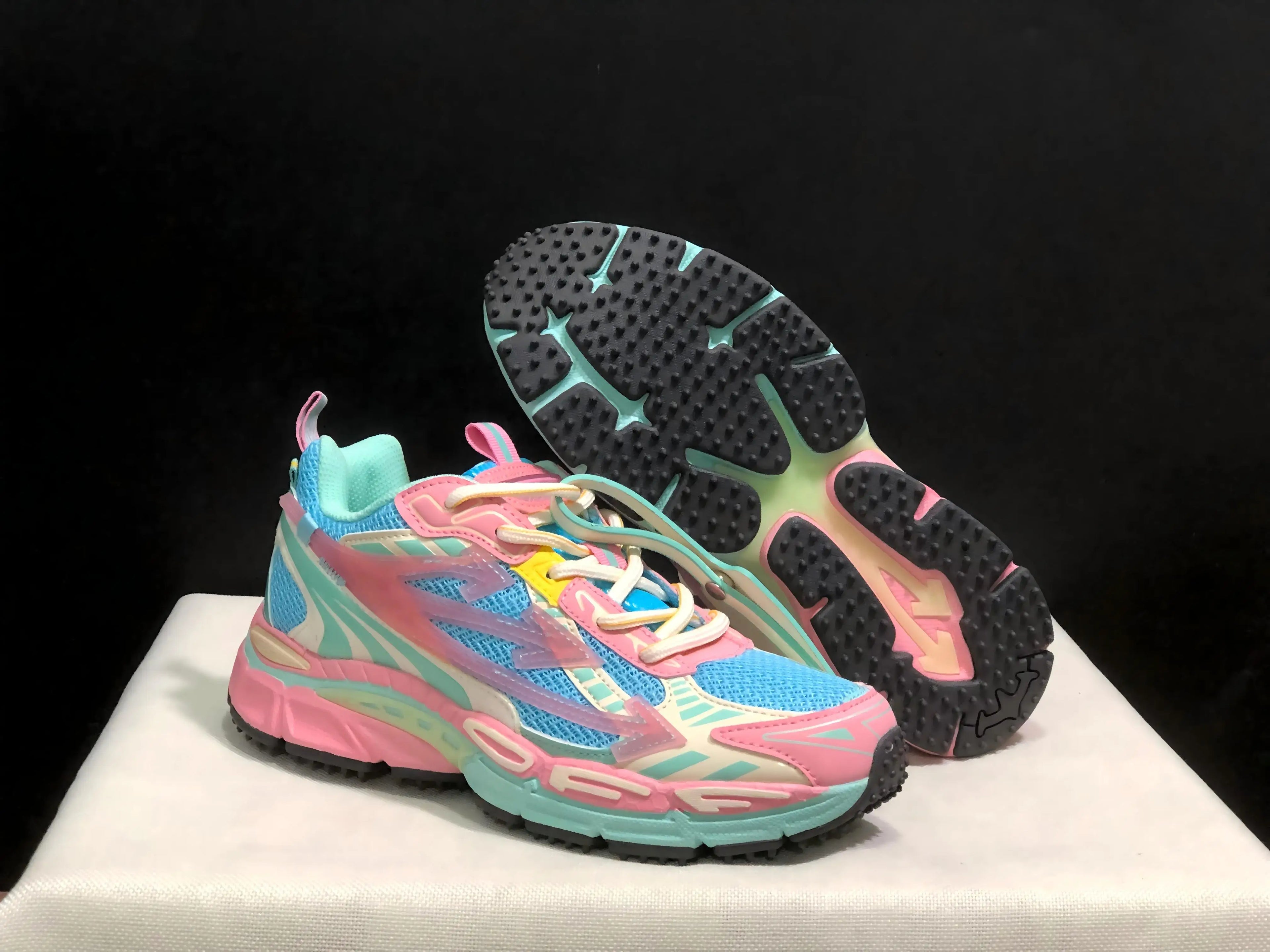 Sneakers Unisexe Casual Sport Polyvalentes Toutes Saisons Multicolores EU 36-45 – CLEVI Paris