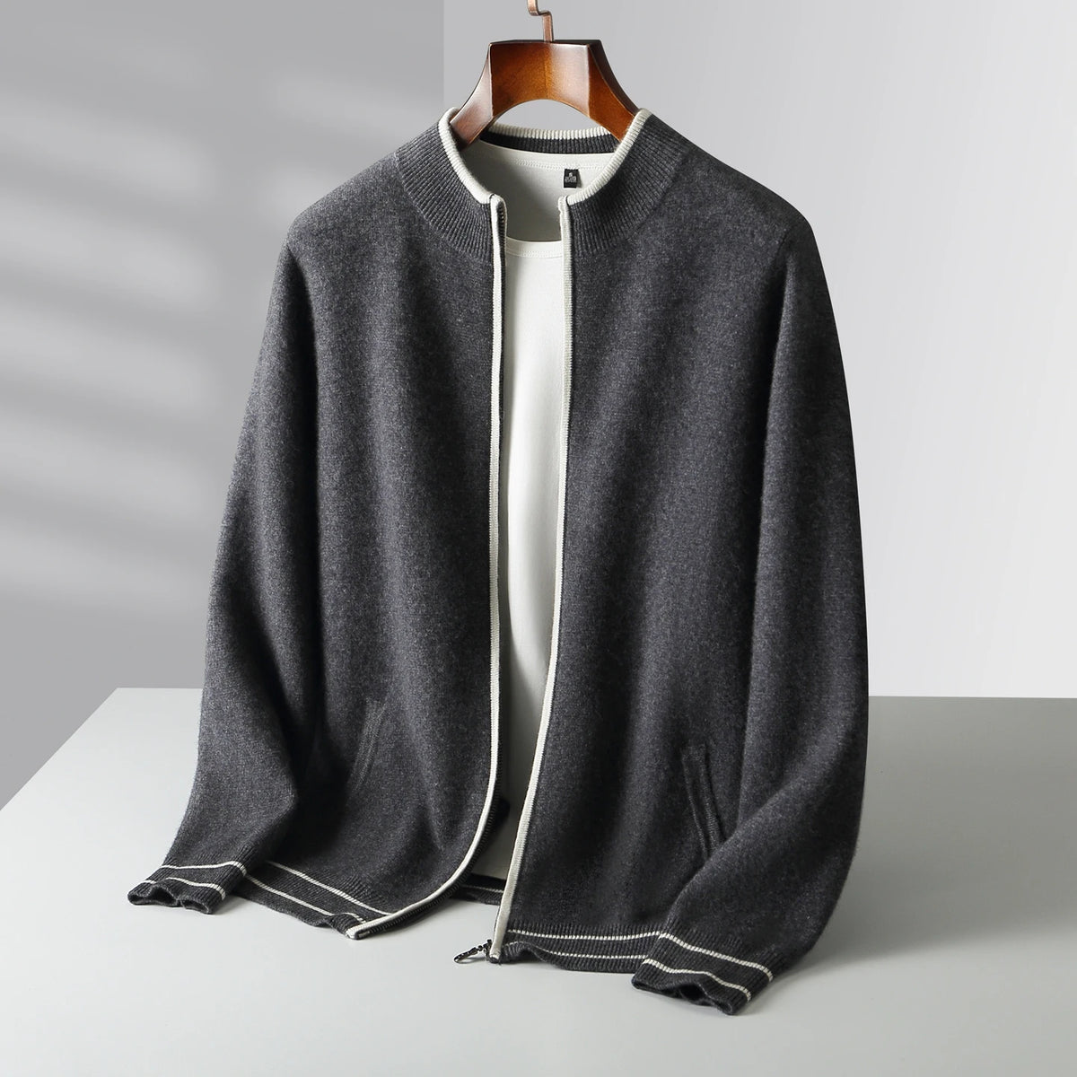 Cardigan homme en laine zippé – CLEVI Paris