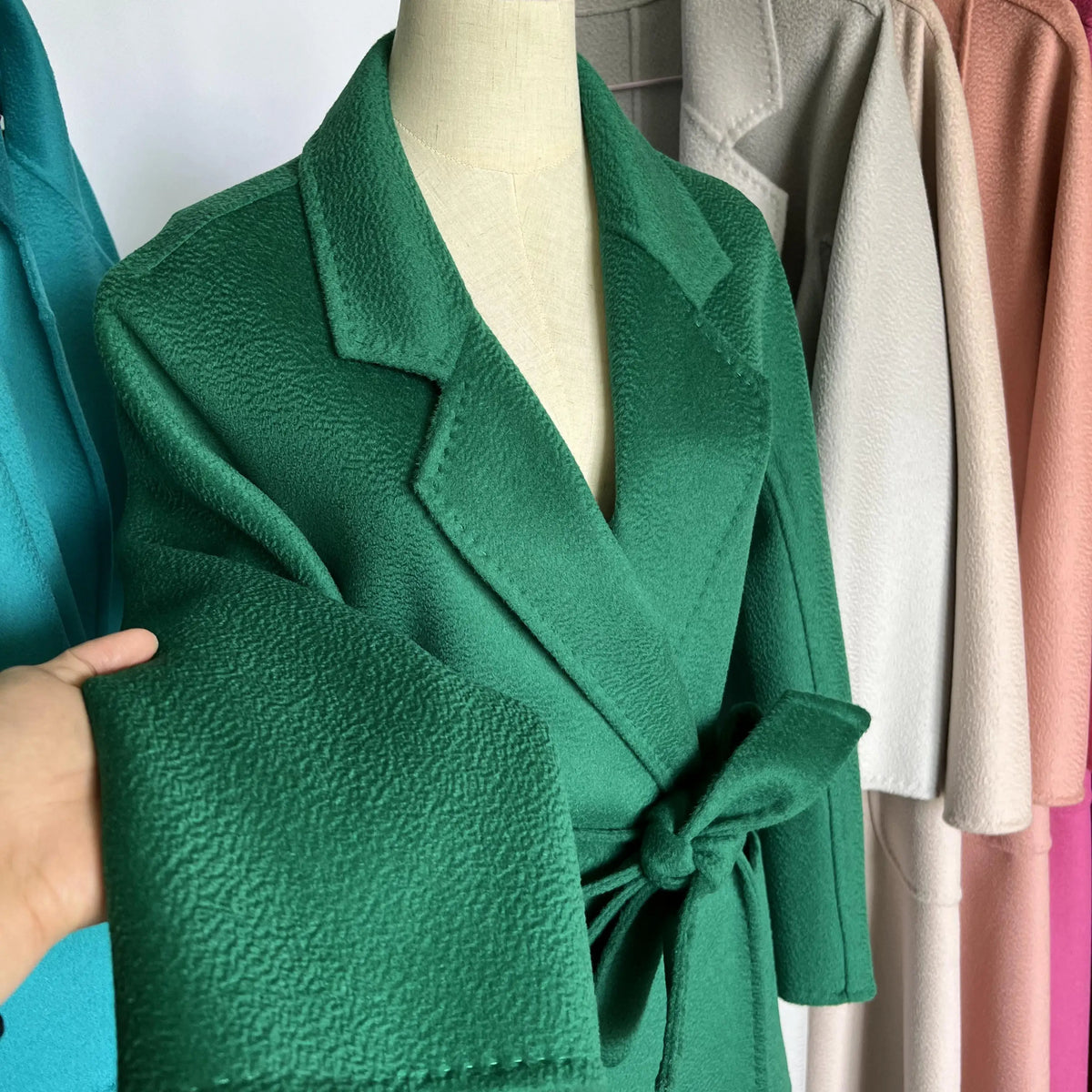 Manteau long femme en laine à revers – CLEVI Paris
