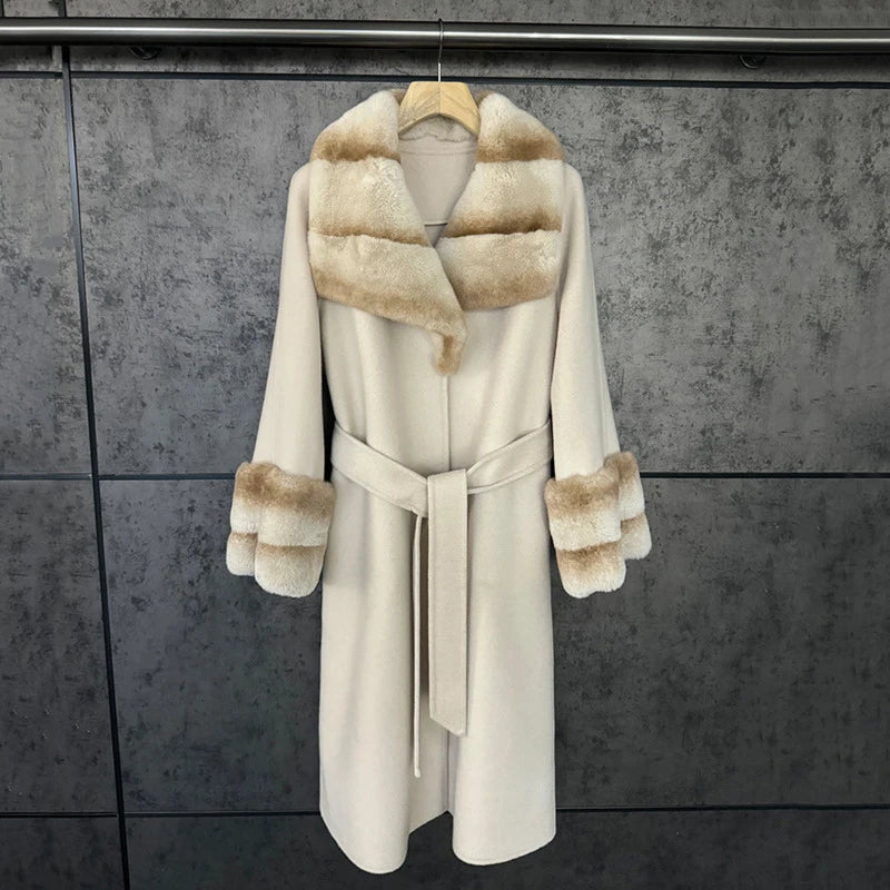 Manteau long femme ceinturé à grand col – CLEVI Paris