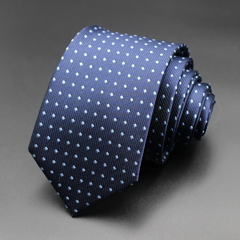 Cravate homme à pois, style élégant – CLEVI Paris
