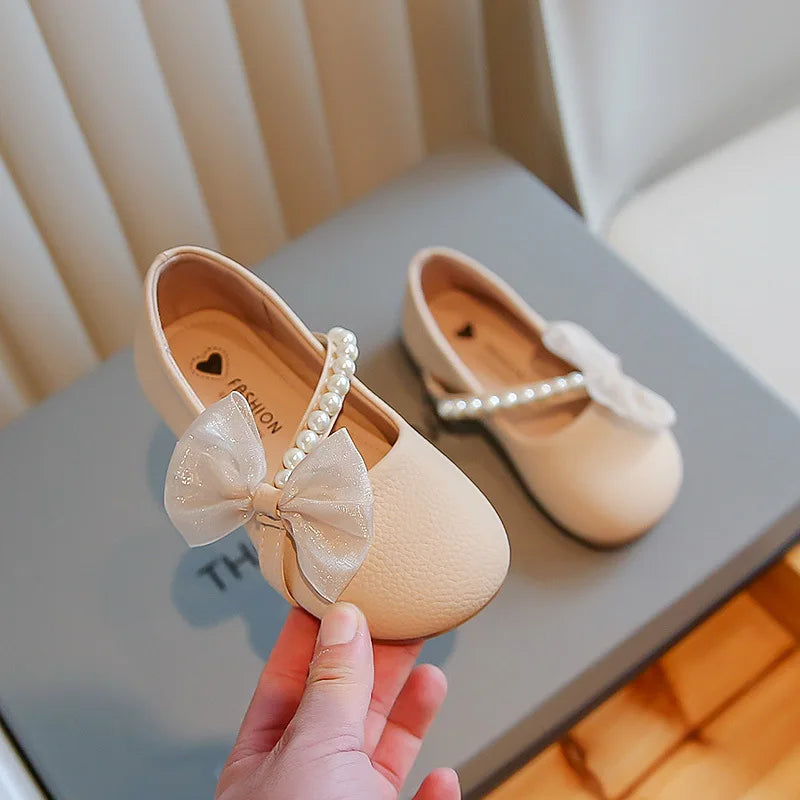 Chaussures fille dentelle, nœud et perles – CLEVI Paris