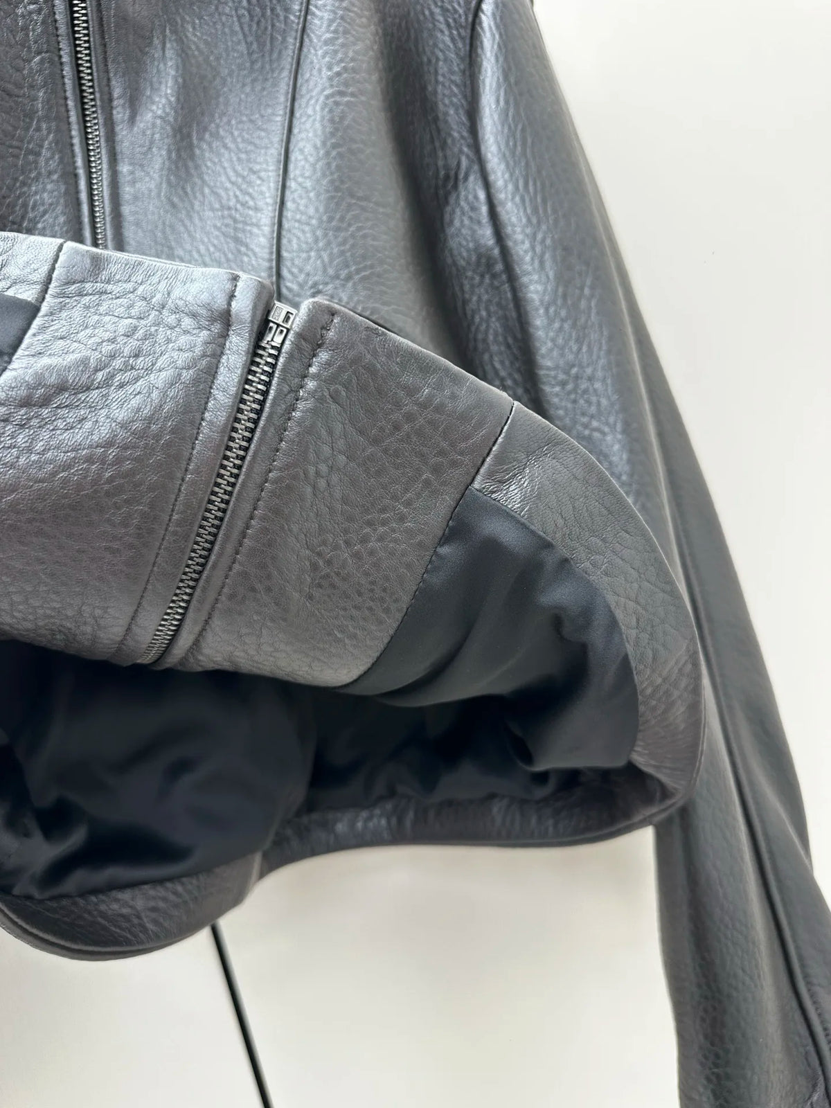 Veste biker femme en cuir de mouton ceinturée – CLEVI Paris
