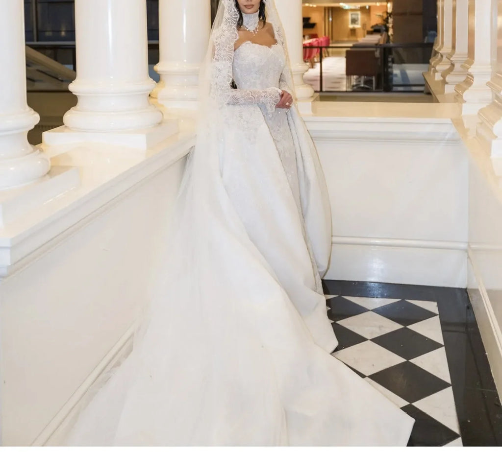 Robe de mariée sirène en dentelle romantique – CLEVI Paris