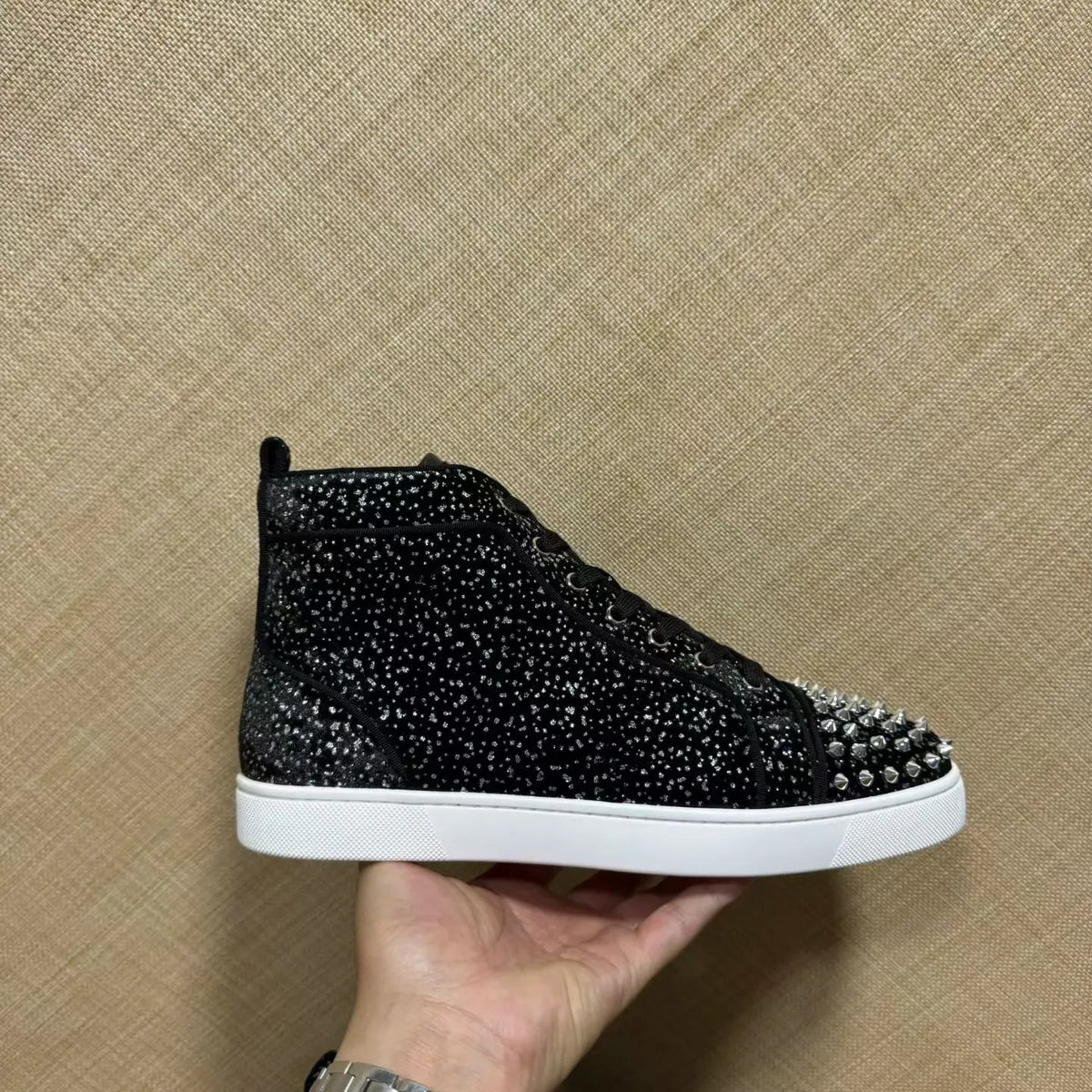 Sneakers Montantes Luxe Cuir Véritable Semelle Rouge – CLEVI Paris