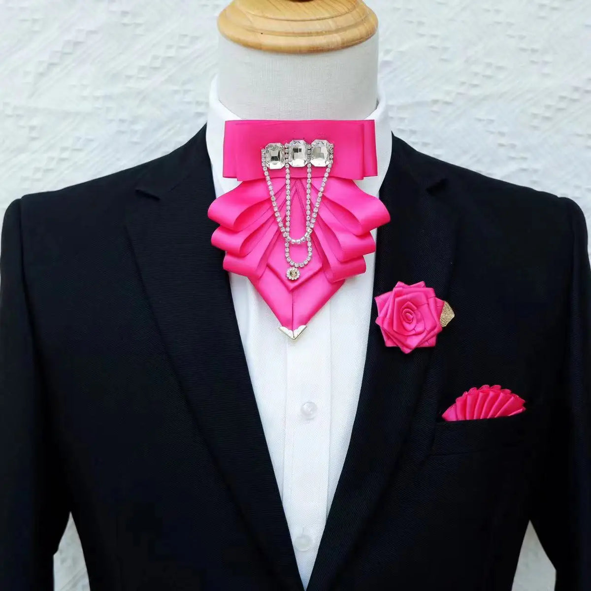 Ensemble nœud papillon 3 pièces, broche et fleurs – CLEVI Paris