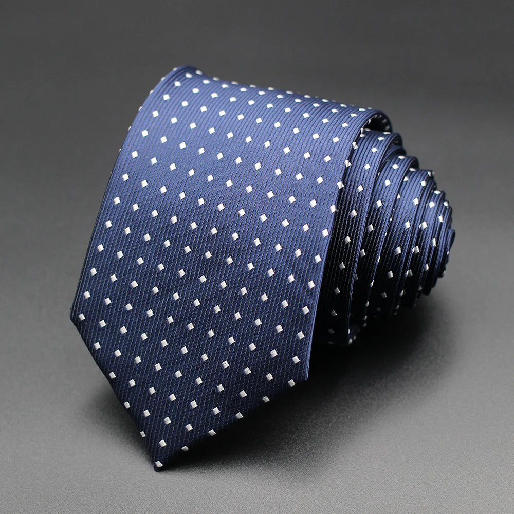 Cravate homme à pois, style élégant – CLEVI Paris
