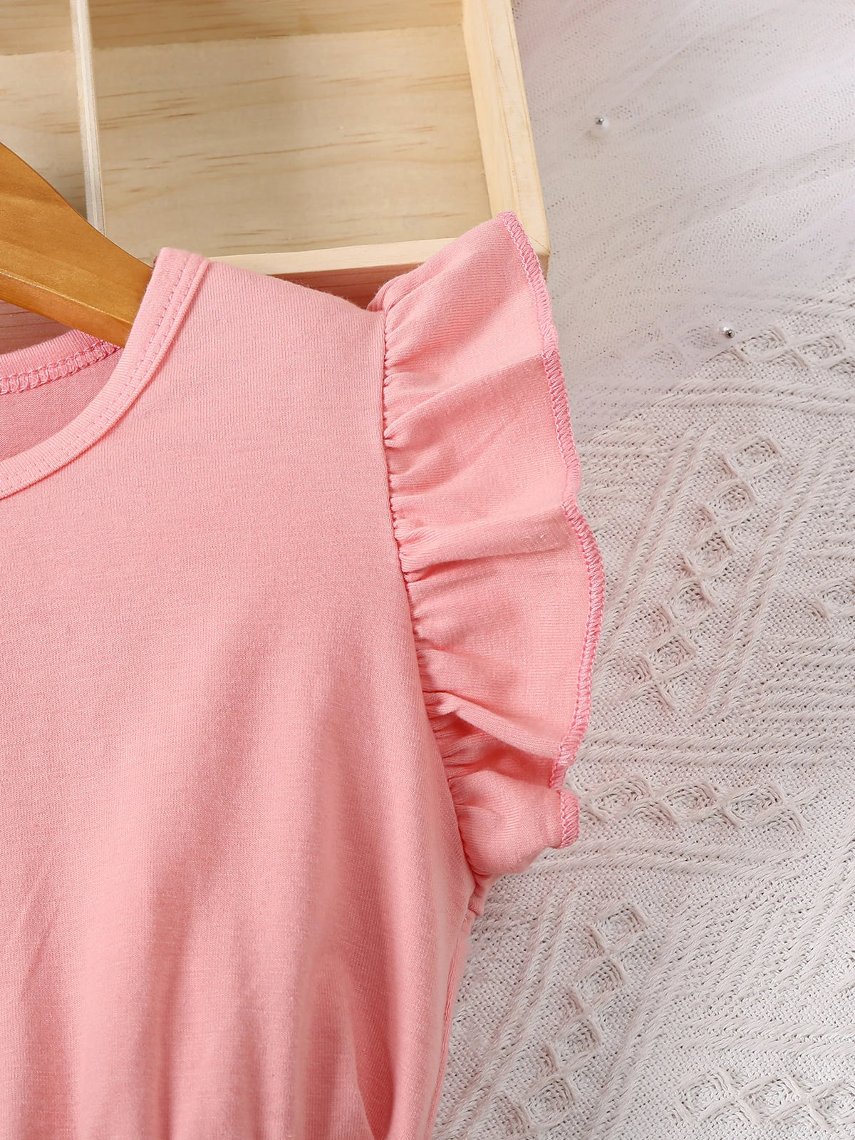 Robe fille fleurie rose avec ceinture – CLEVI Paris