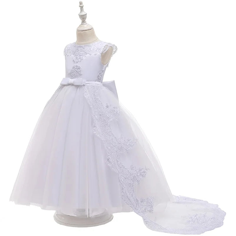 Robe longue fille en blanc en dentelle – CLEVI Paris