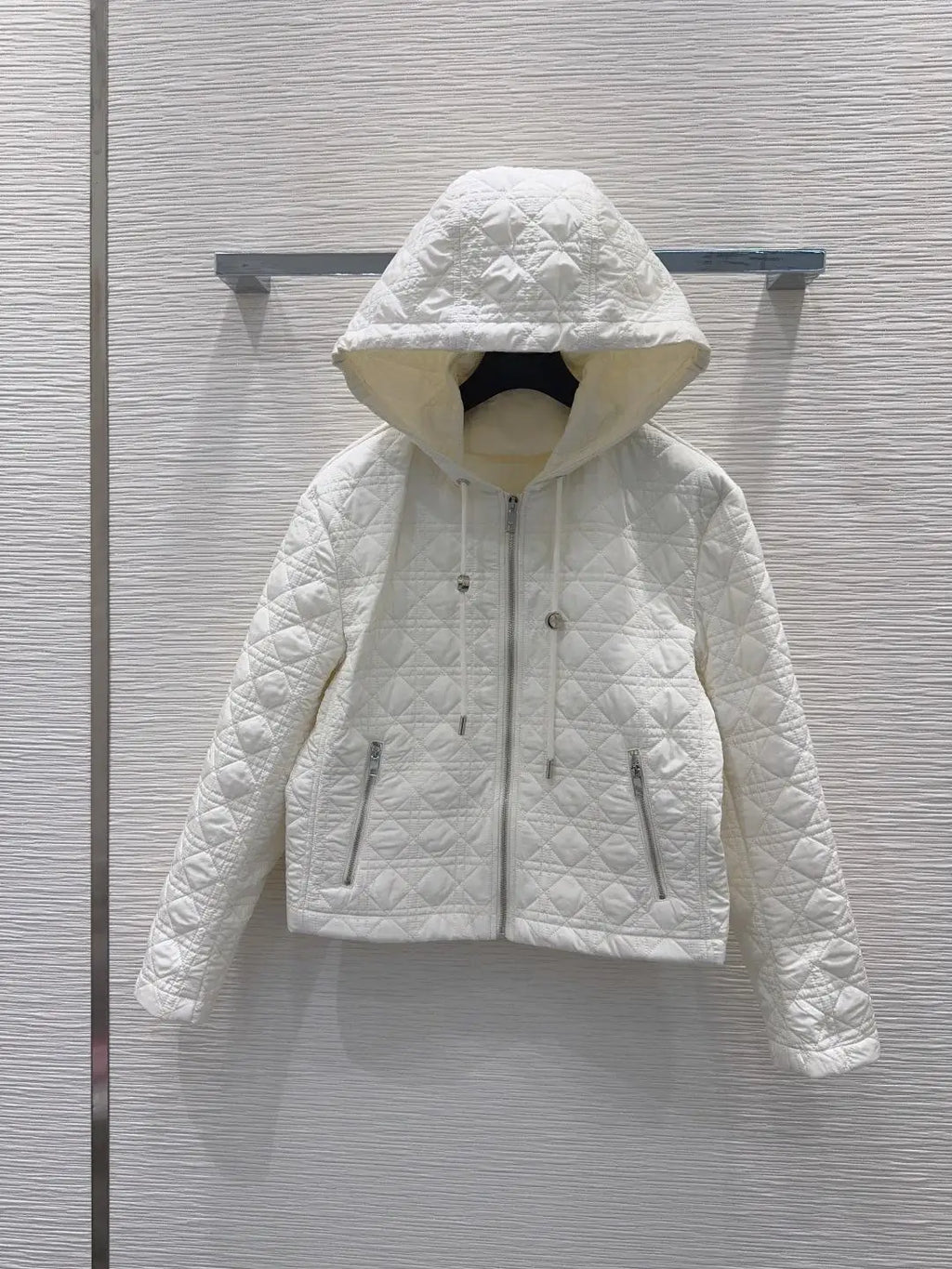 Veste matelassée femme à capuche en coton – CLEVI Paris
