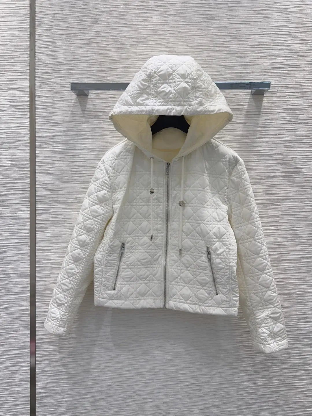 Veste matelassée femme à capuche en coton – CLEVI Paris