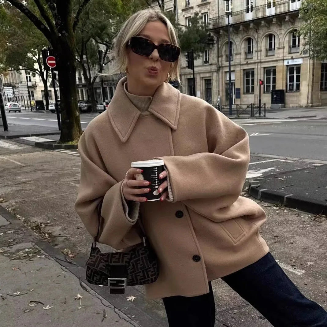 Manteau court femme Shpmishal coupe ample – CLEVI Paris