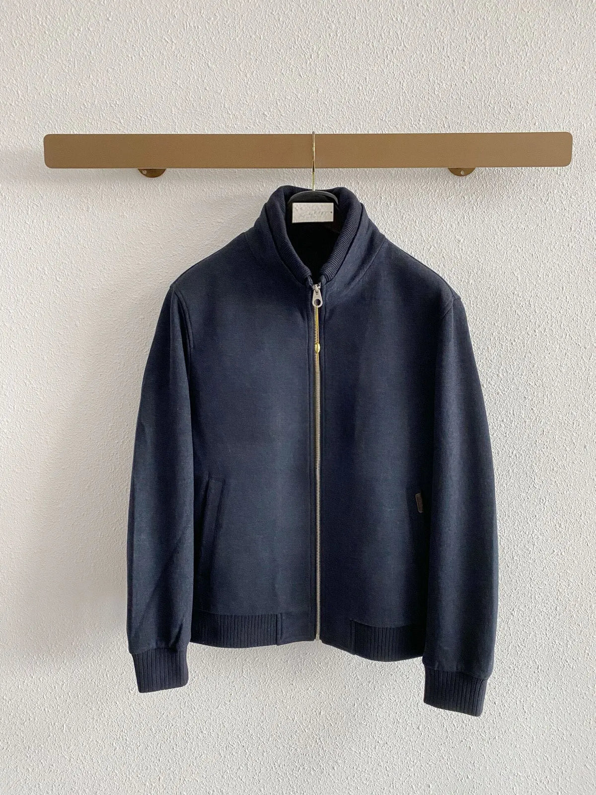 Veste homme d’hiver zippée à double col – CLEVI Paris
