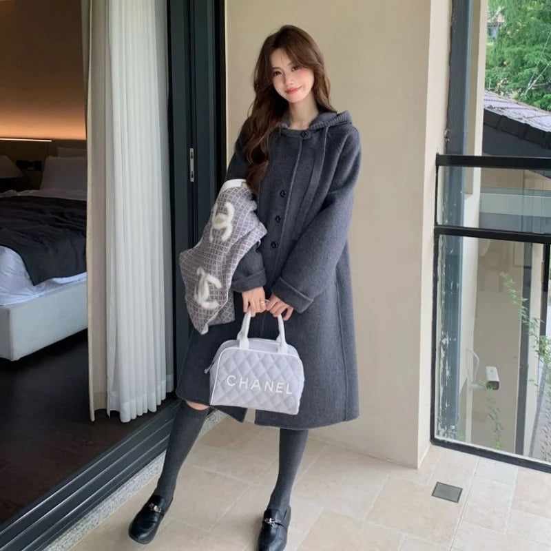 Manteau long en laine à capuche femme – CLEVI Paris