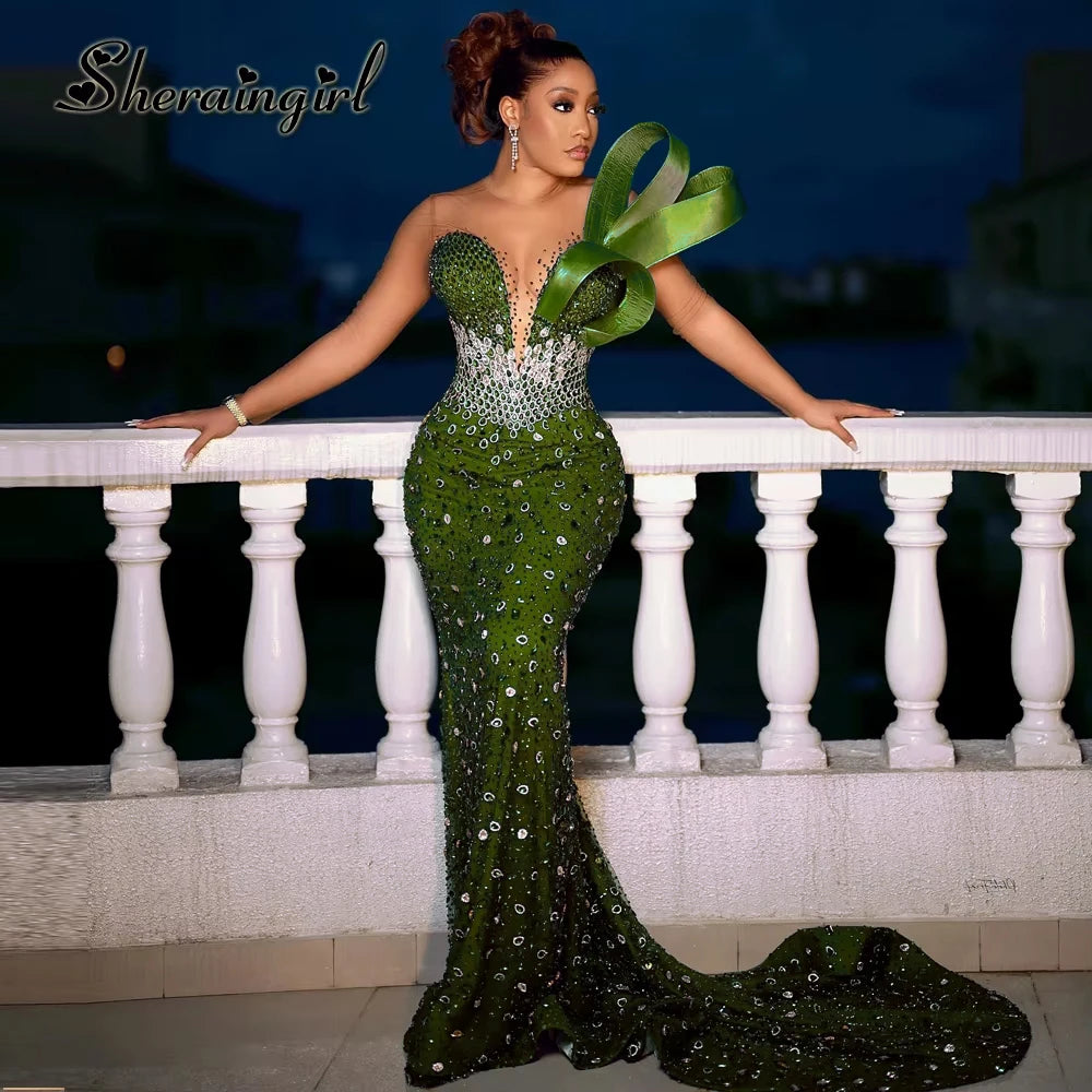 Robe de bal sirène à paillettes col V – CLEVI Paris