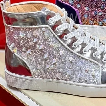 Sneakers Rivets Cristal Suède Semelle Rouge Unisexe – CLEVI Paris