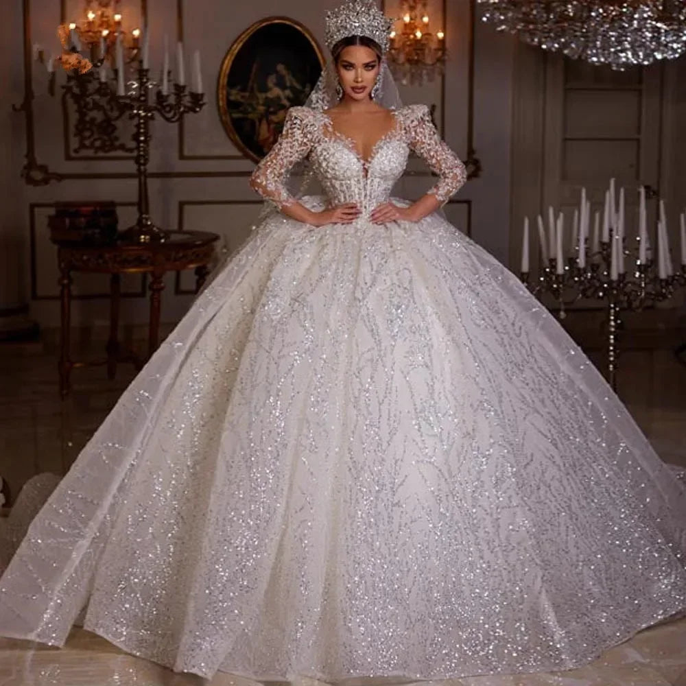 Robe de mariée princesse en tulle col V – CLEVI Paris