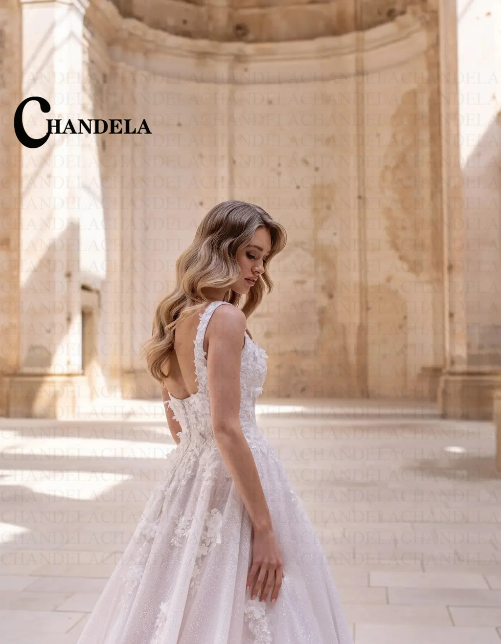 Robe de mariée trapèze col carré en tulle – CLEVI Paris
