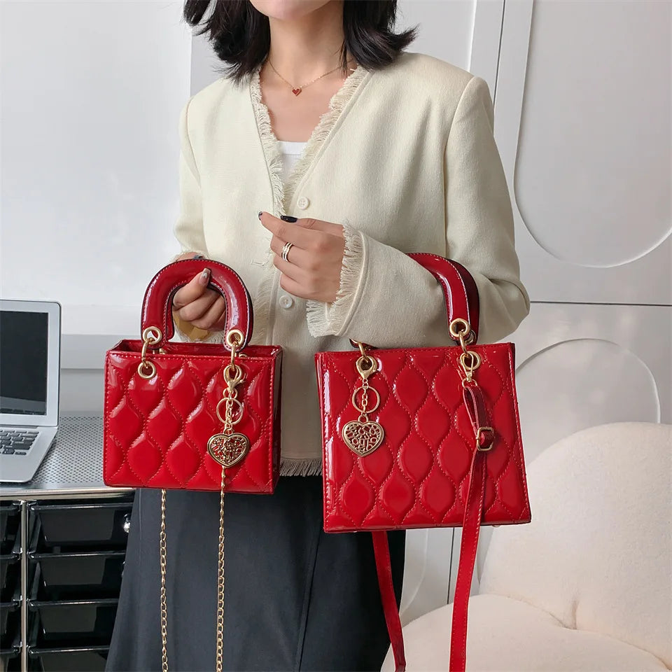 Diana Bag Femme PU Rigide Bandoulière 2 Tailles 3 Coloris Noir Rouge Blanc – CLEVI Paris