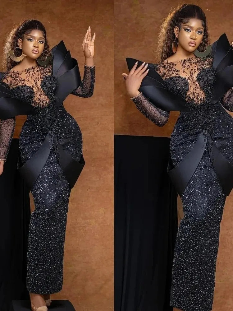 Robe de soirée en dentelle perlée col haut – CLEVI Paris
