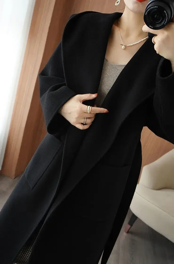 Manteau femme à capuche et ceinture – CLEVI Paris