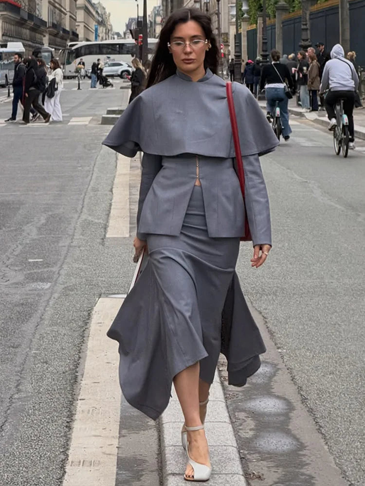 Tenue femme cape, veste ou jupe au choix – CLEVI Paris