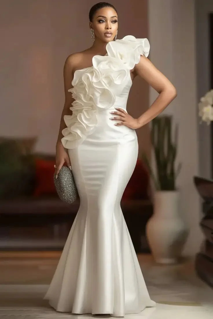 Robe de soirée sirène satinée à une épaule – CLEVI Paris