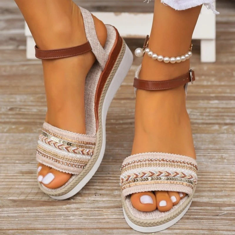 Sandales femme tressées à talon compensé – CLEVI Paris