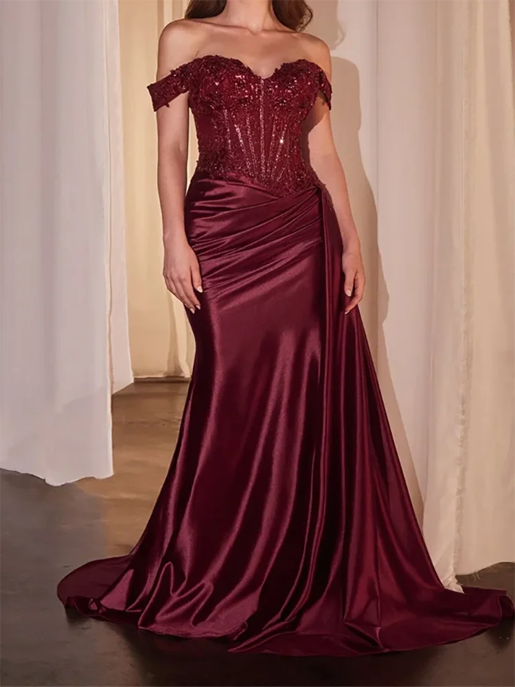 Robe de bal sirène en satin perlé – CLEVI Paris