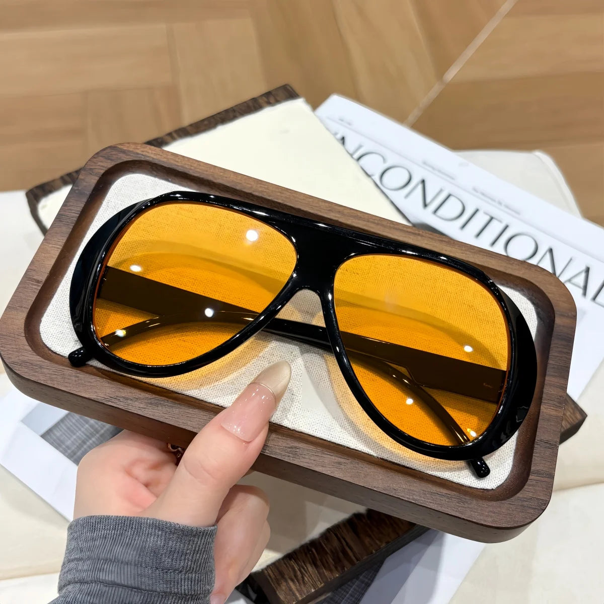 Lunettes de Soleil Rétro Forme Originale Polycarbonate UV400 Été Unisexe – CLEVI Paris