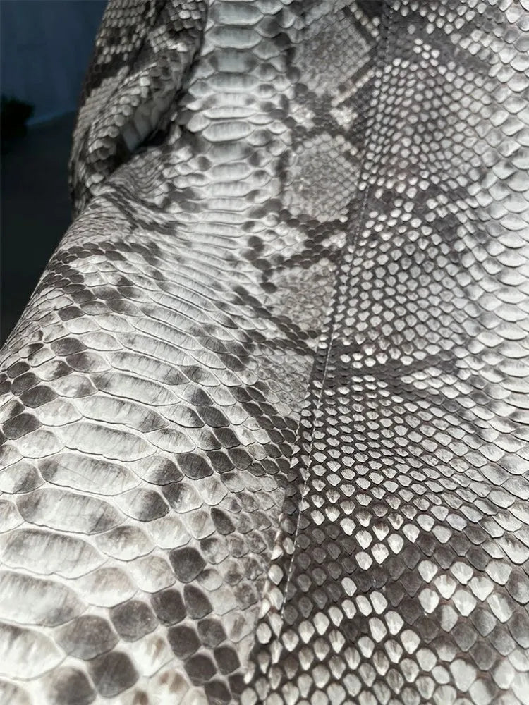 Blouson homme en cuir motif serpent à col montant – CLEVI Paris