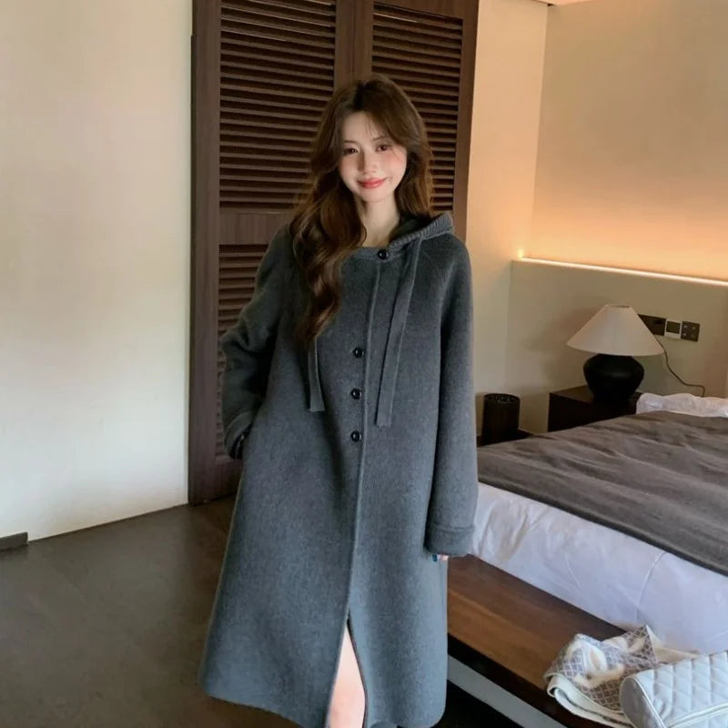 Manteau long en laine à capuche femme – CLEVI Paris