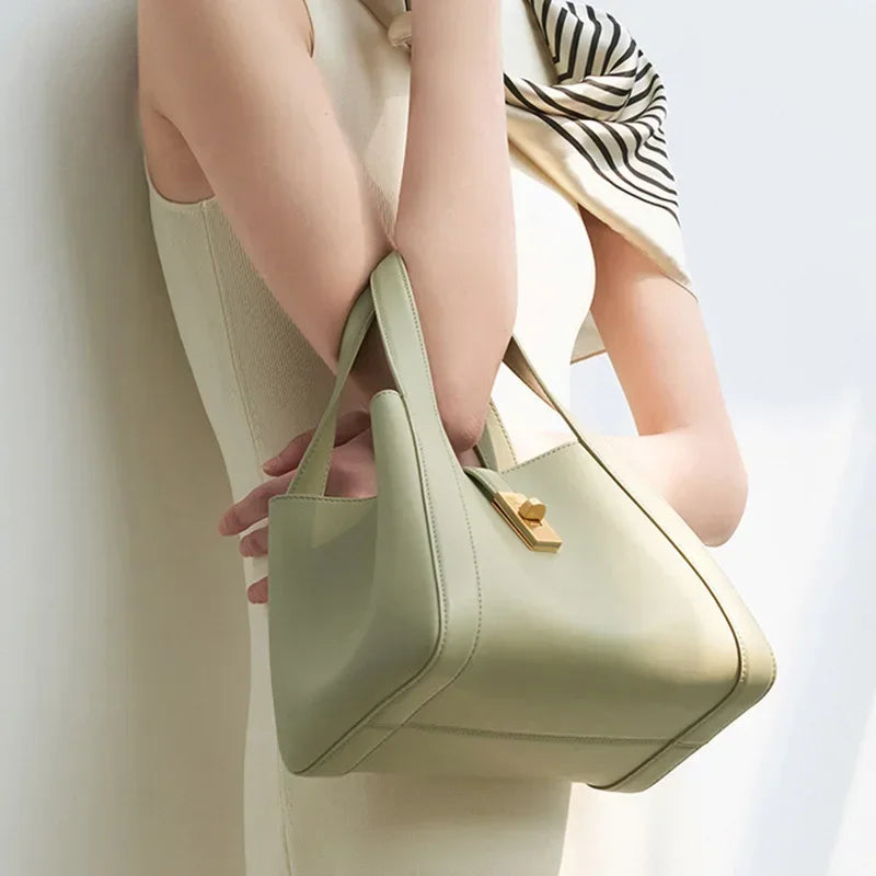Sac seau femme en cuir de vache – CLEVI Paris