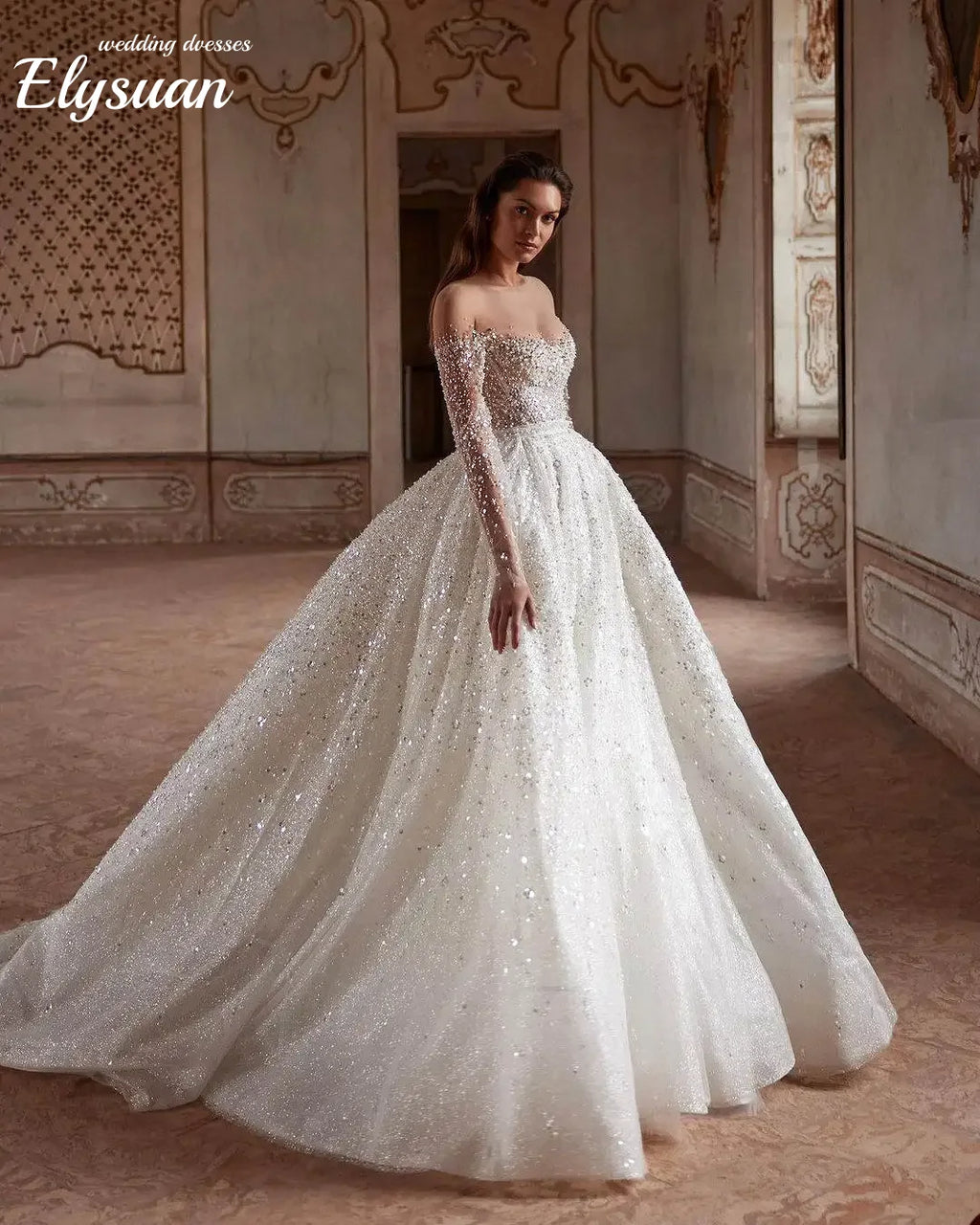 Robe de mariée en organza brodé – CLEVI Paris