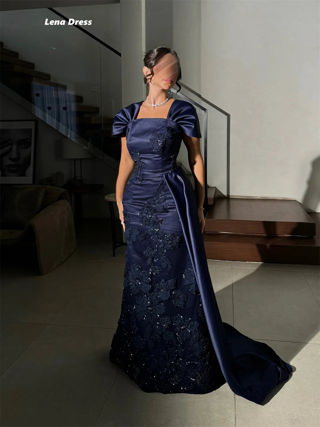 Robe de soirée sirène col carré dentelle – CLEVI Paris