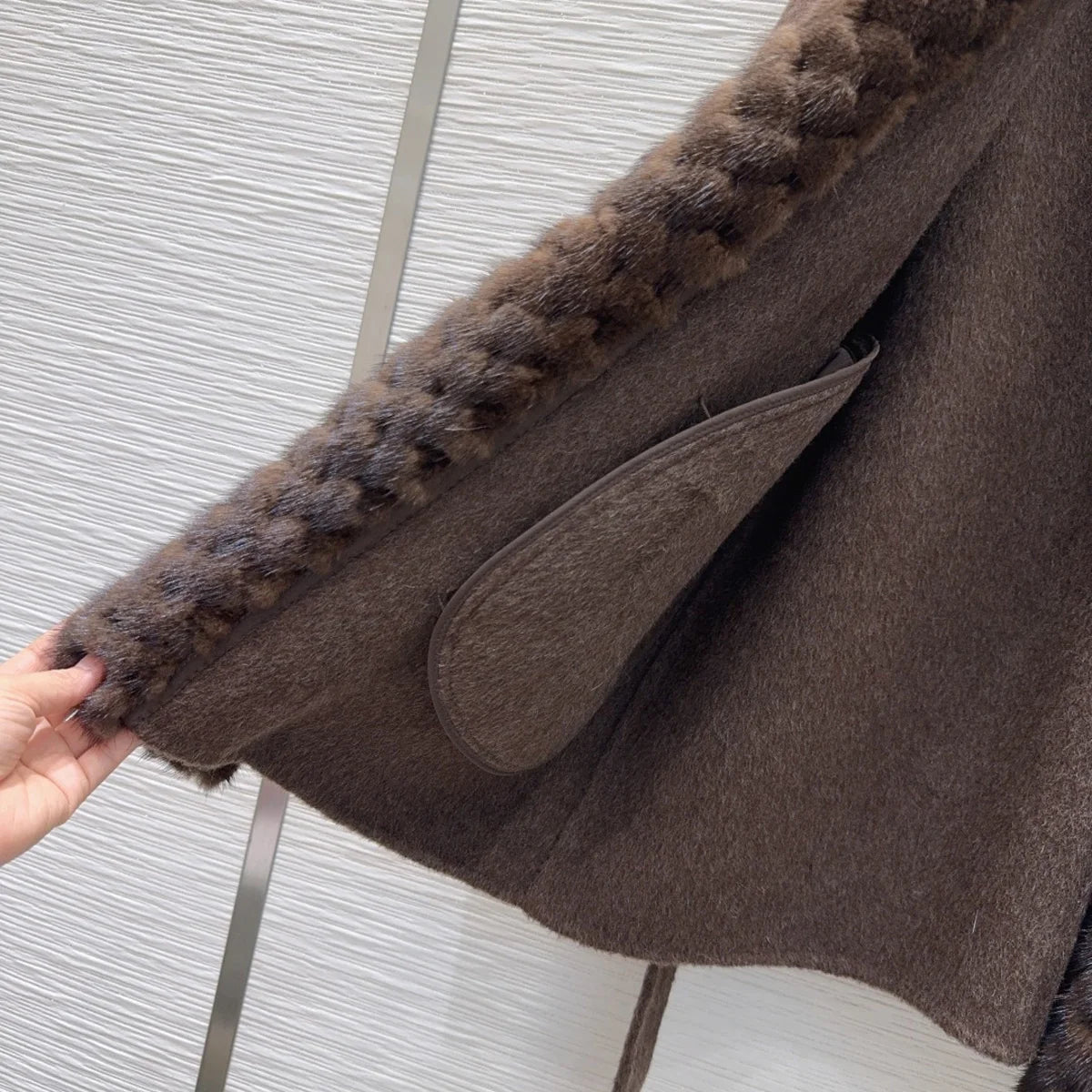Manteau femme ceinturé à col châle – CLEVI Paris