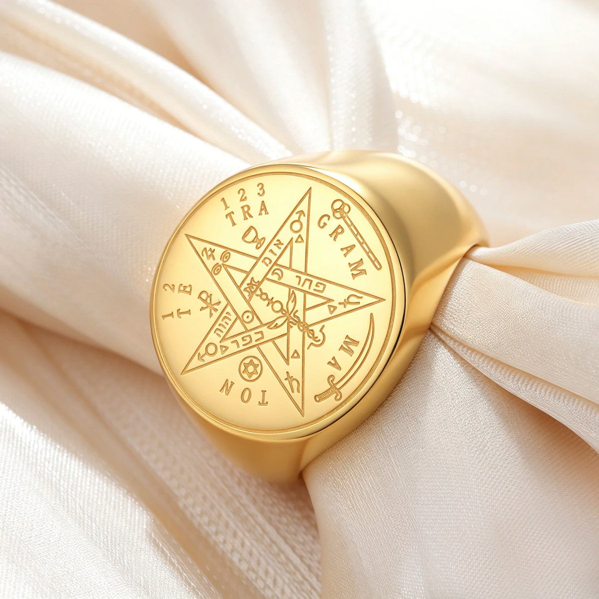 Bague Unisexe Tétragramme Acier Doré 18K – CLEVI Paris