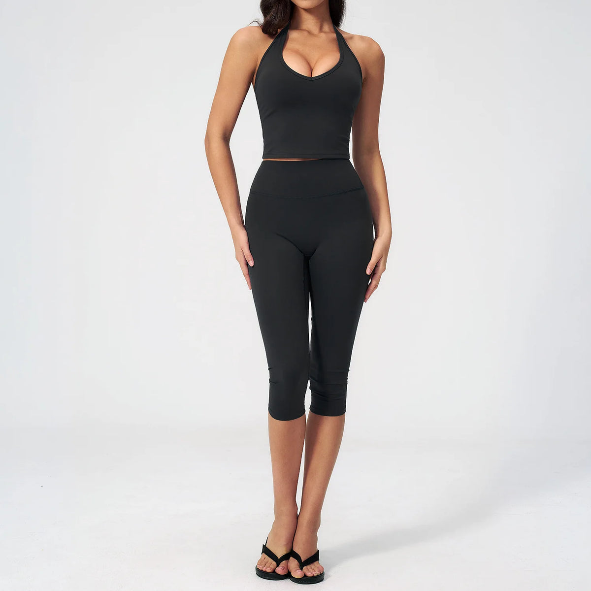 Ensemble yoga femme brassière et legging capri – CLEVI Paris