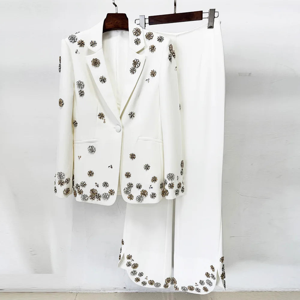 Tailleur femme à fleurs perlées 2 pièces – CLEVI Paris