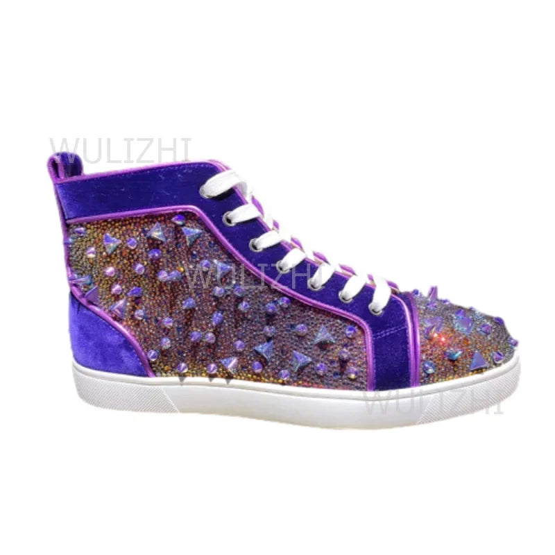 Sneakers Rivets Cristal Suède Semelle Rouge Unisexe – CLEVI Paris