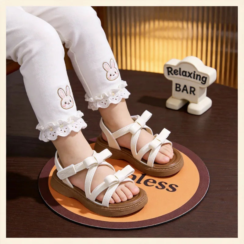 Sandales plates fille en PVC – CLEVI Paris