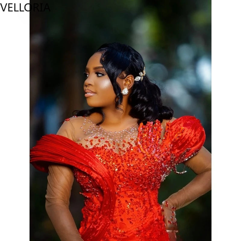 Robe de bal sirène en dentelle à cristaux – CLEVI Paris